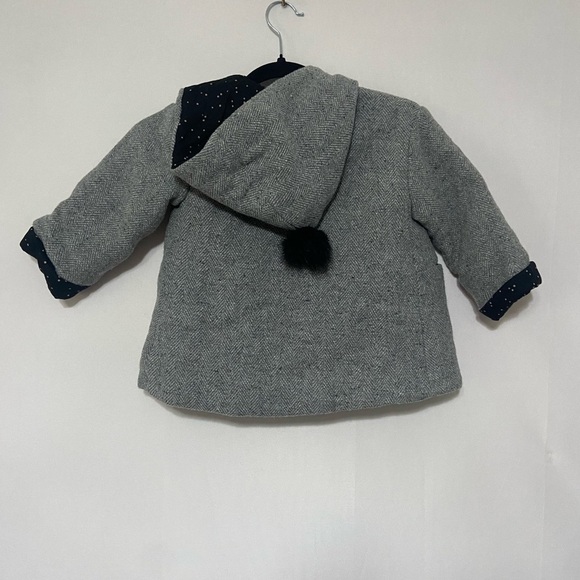 Zara Baby LIKE NEW grey fully lined snap up hooded pom pom winter coat size 2-3 - Picture 5 of 6